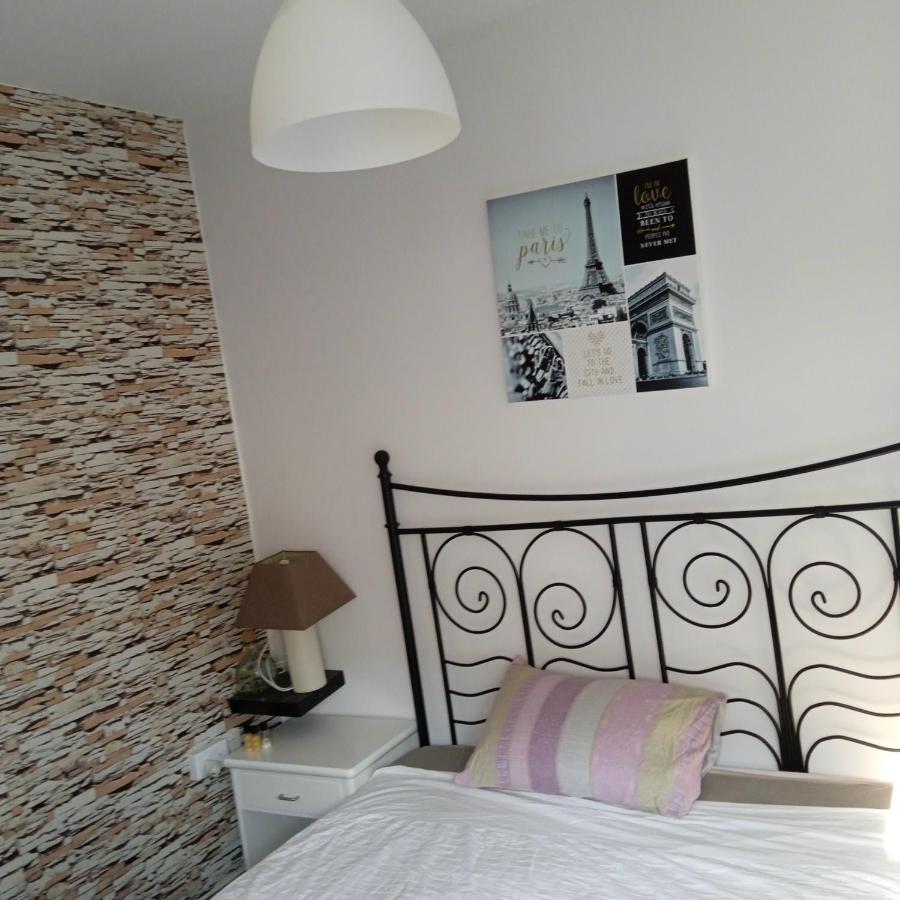 Spacious In Center Of Apartament Ajia Napa