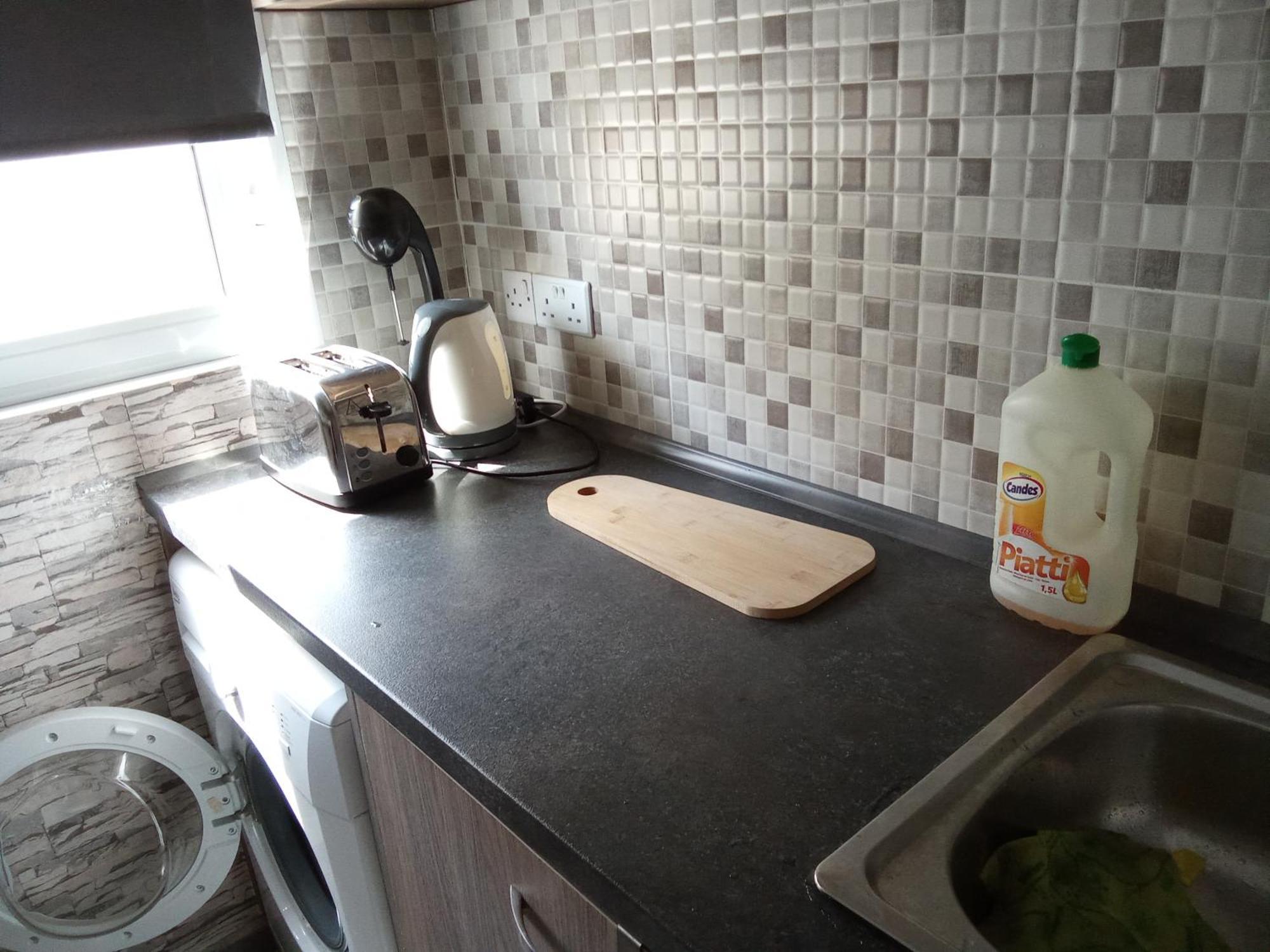 Spacious In Center Of Apartament *